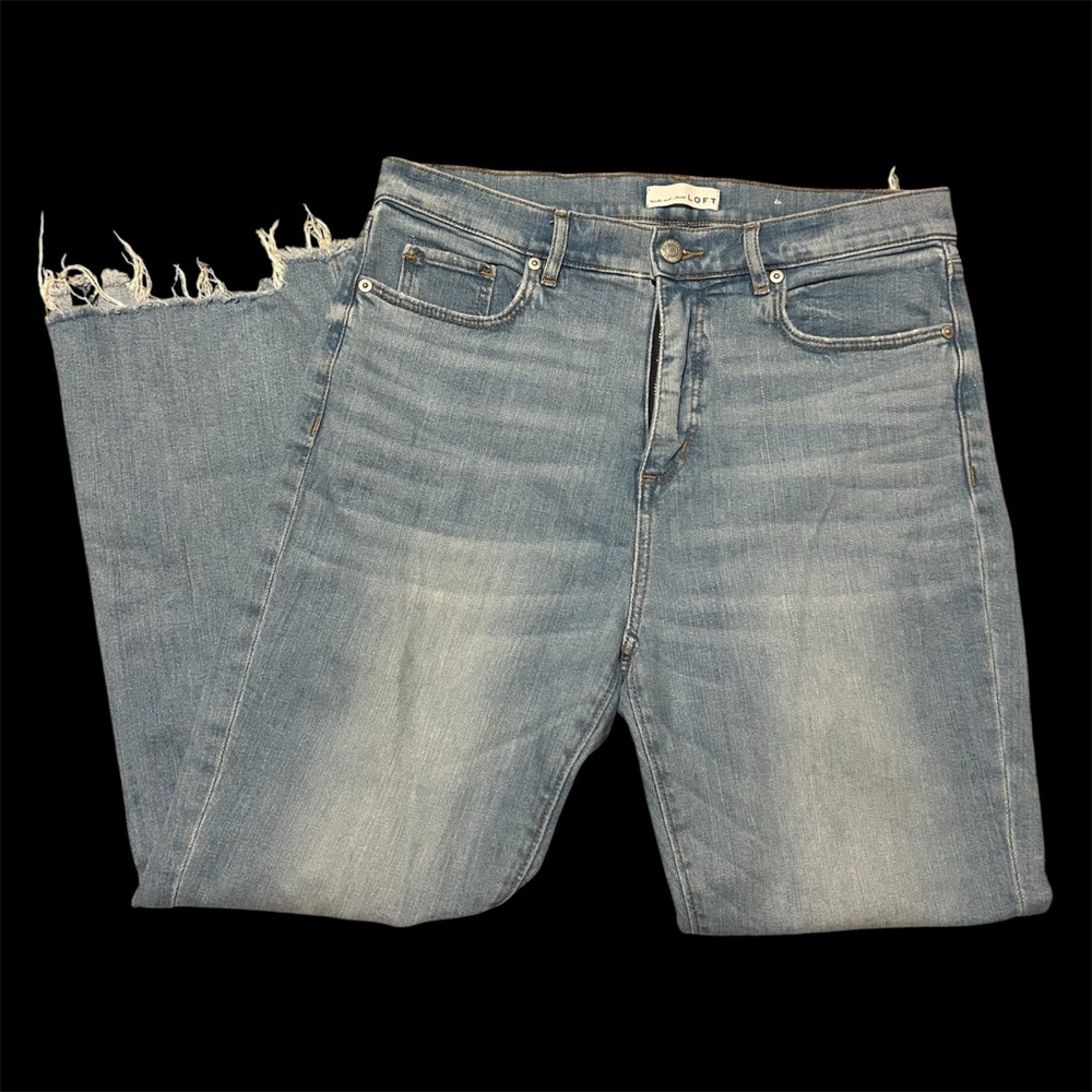 Loft Light Wash High Waisted The Kick Crop Denim Jeans Size 8